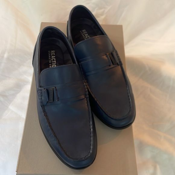 Kenneth Cole Reaction Men's Blue Loafers - Picture 3 of 12